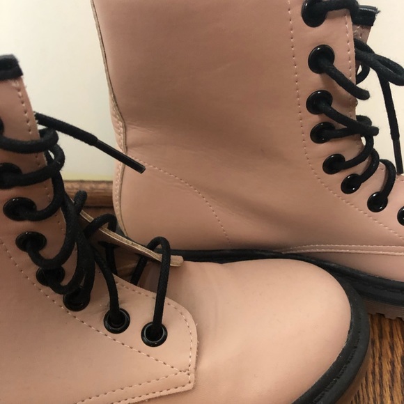 Color Block Combat Boots (Pink) - Picture 4 of 8
